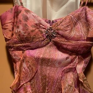 Long classy dresses use for all occasions. Prom, wedding, school dances or NYE.